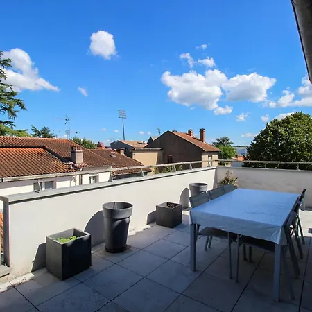 Urban Jungle Appart Terrasse Clim Parking Albi Exterior photo