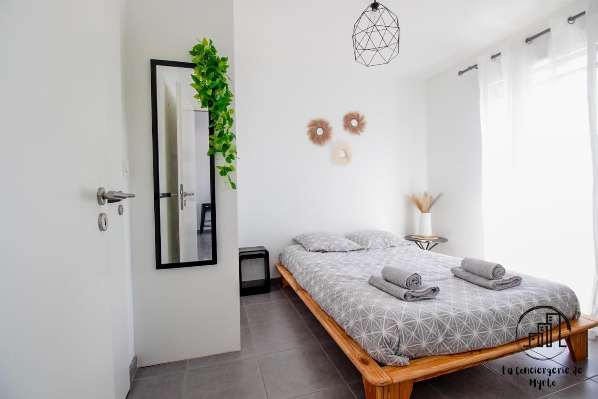 Urban Jungle Terrasse Clim Parking Apartment Albi